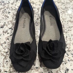 Rothy’s The Petal Square 9 Black
